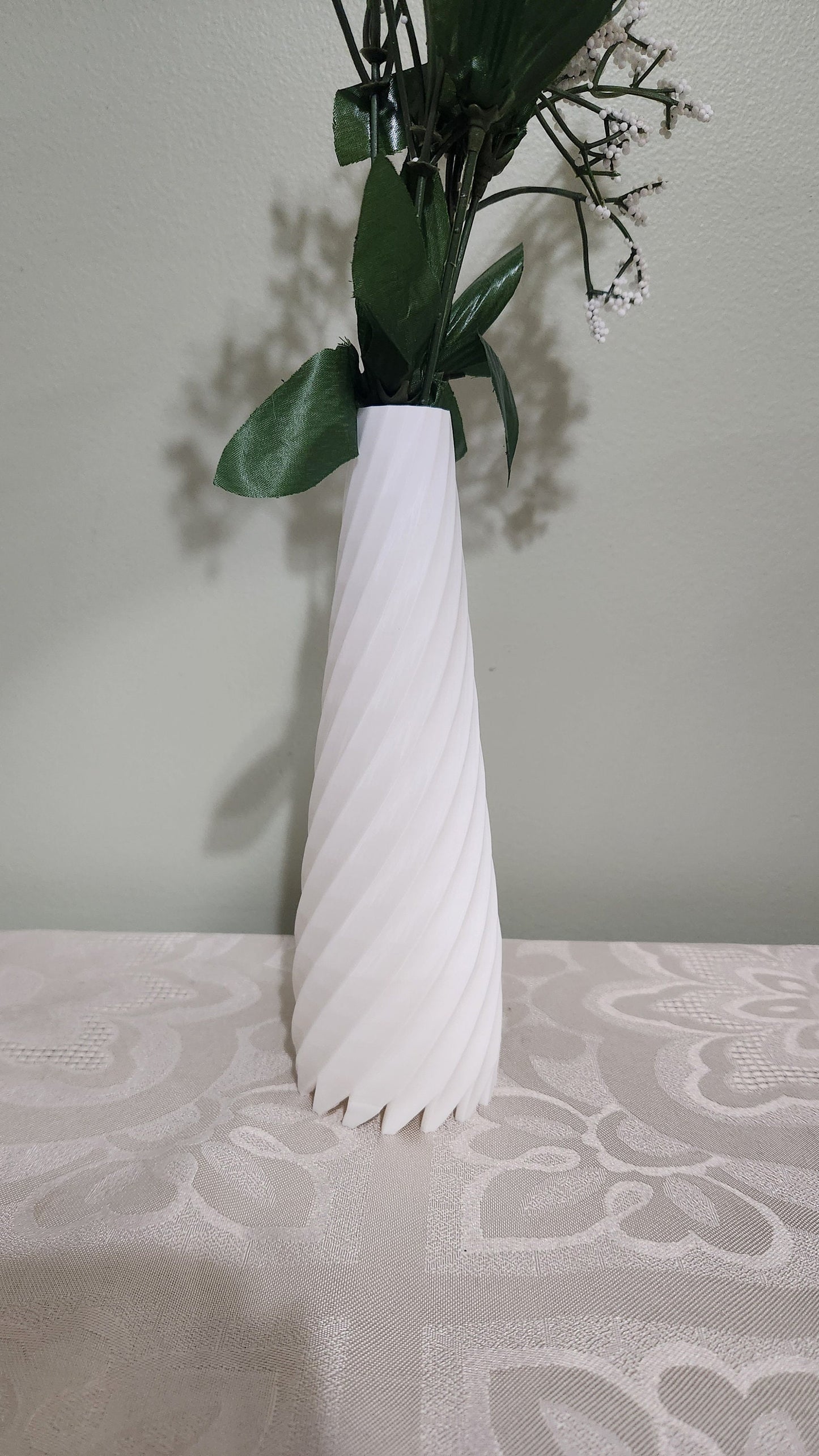 Vortex Corkscrew Vase