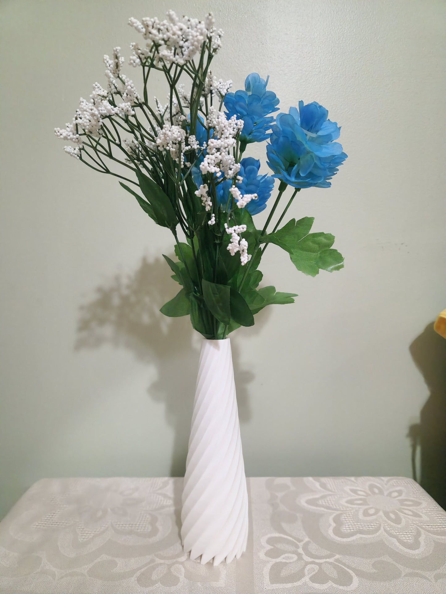 Vortex Corkscrew Vase